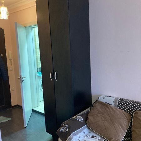 Appartamento dirsi Tbilisi Esterno foto